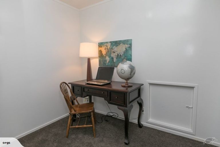 Photo of property in 42 Sailmaker Close, Whitby, Porirua, 5024