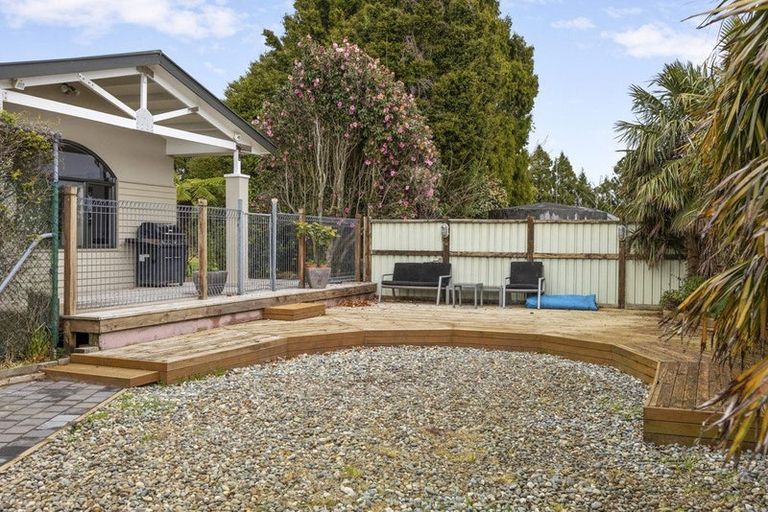 Photo of property in 300 Awai Road, Tarurutangi, New Plymouth, 4372