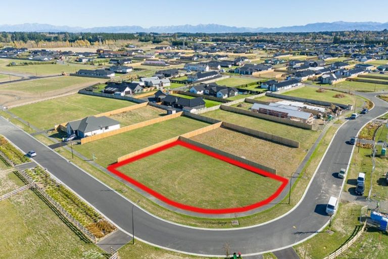 Photo of property in 74 Ridgeland Way, West Melton, 7618