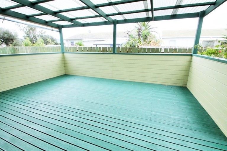 Photo of property in 3/35 Springs Road, Parakai, 0830