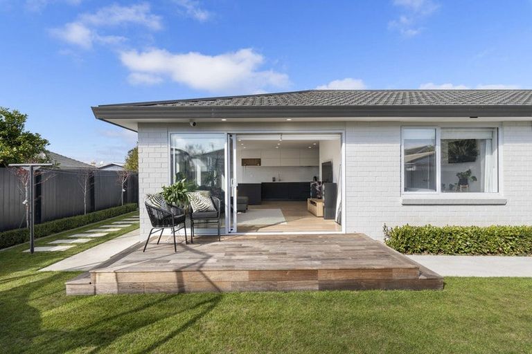 Photo of property in 1/13 Neill Street, Hornby, Christchurch, 8042