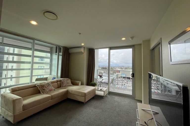 Photo of property in Proximity Apartments, 903/17 Osterley Way, Manukau, Auckland, 2104