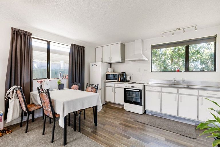 Photo of property in 92a Moore Street, Leamington, Cambridge, 3432