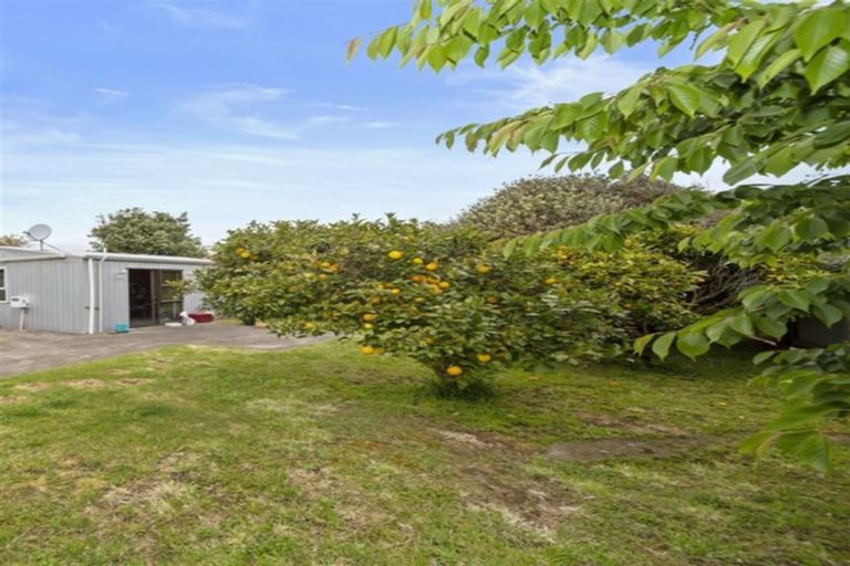 Photo of property in 419 Waihi Road, Normanby, Hawera, 4614