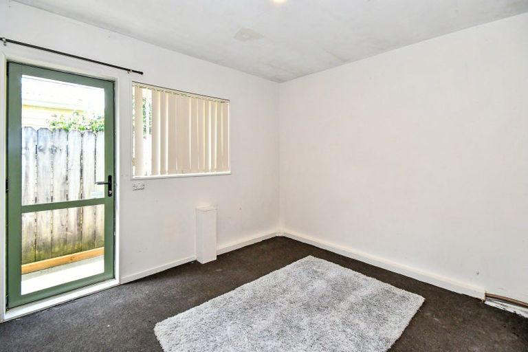 Photo of property in 128a Gloucester Road, Manurewa, Auckland, 2102