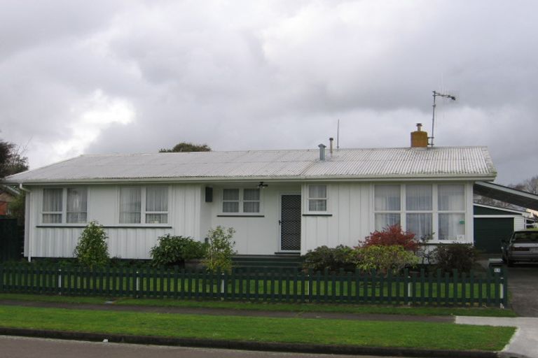 Photo of property in 11 Benbow Place, Awapuni, Palmerston North, 4412