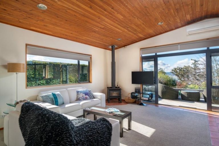 Photo of property in 22 Ewing Grove, Acacia Bay, Taupo, 3330