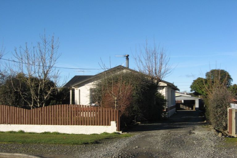 Photo of property in 9 Essex Street, Winton, 9720