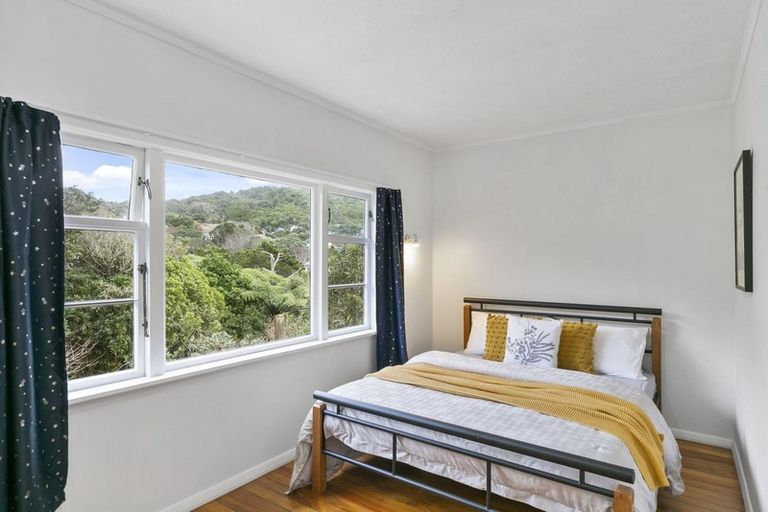 Photo of property in 49 Nottingham Street, Karori, Wellington, 6012