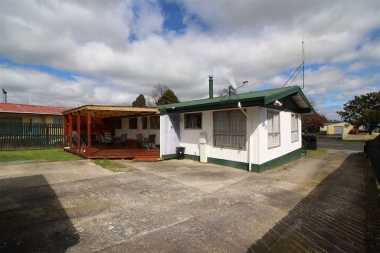 Photo of property in 13 Thompson Street, Tokoroa, 3420