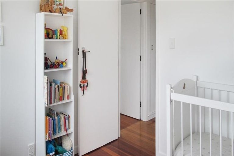 Photo of property in 38 Wellesley Road, Mangere Bridge, Auckland, 2022