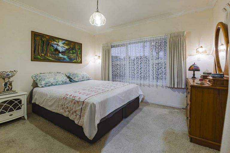 Photo of property in 107 Pah Road, Cockle Bay, Auckland, 2014