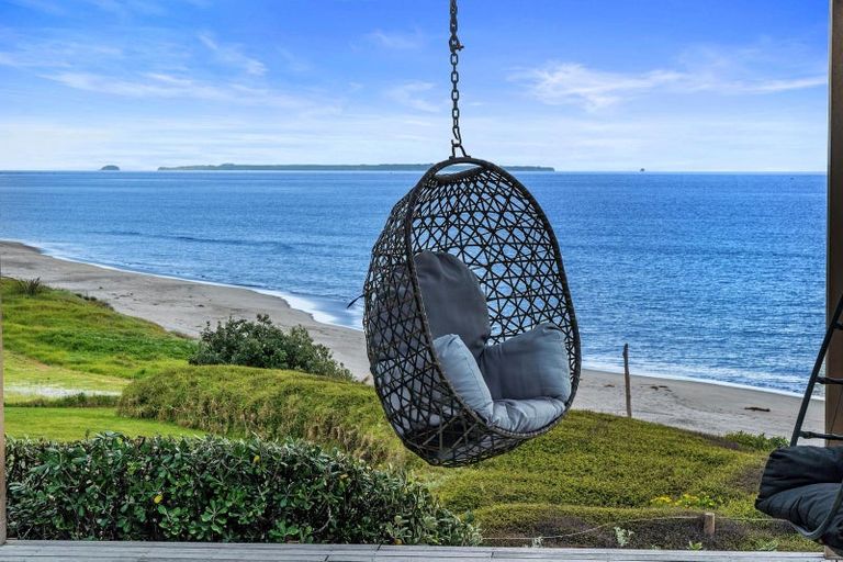 Photo of property in 643 Pukehina Parade, Pukehina, Te Puke, 3189