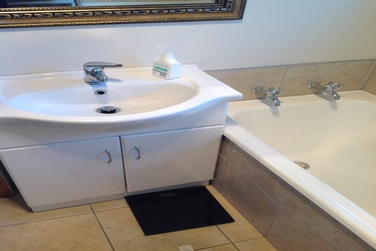 Photo of property in 26 Checketts Avenue, Halswell, Christchurch, 8025