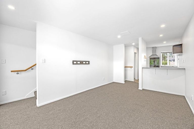 Photo of property in 3/102 Wainui Street, Riccarton, Christchurch, 8041