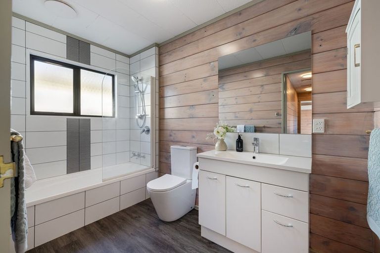 Photo of property in 1/108 Breezes Road, Avondale, Christchurch, 8061