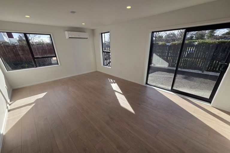 Photo of property in 1/17 Garreg Road, Fendalton, Christchurch, 8052