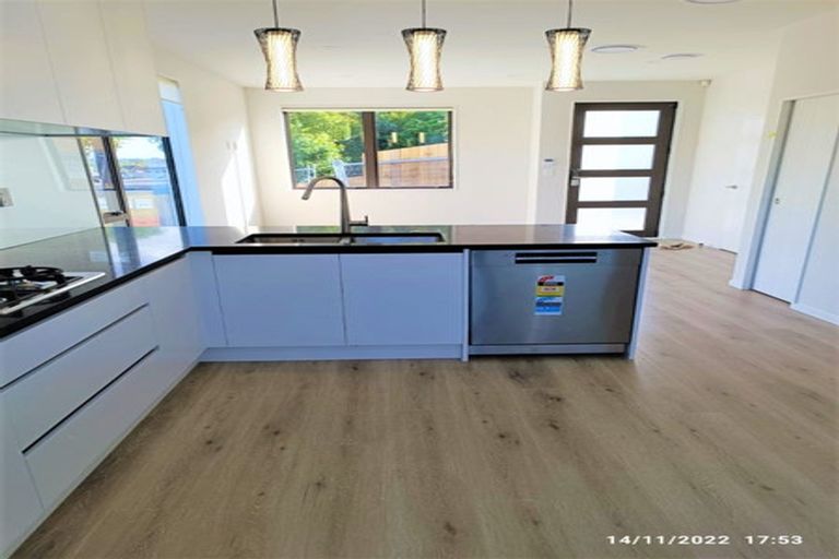 Photo of property in 49a Prince Regent Drive, Half Moon Bay, Auckland, 2012