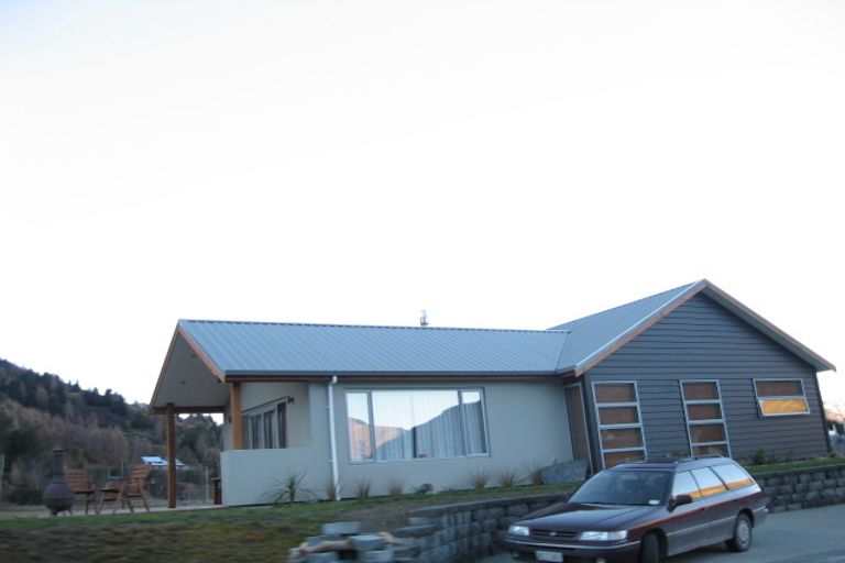 Photo of property in 6 Morning Star Terrace, Arthurs Point, Queenstown, 9371