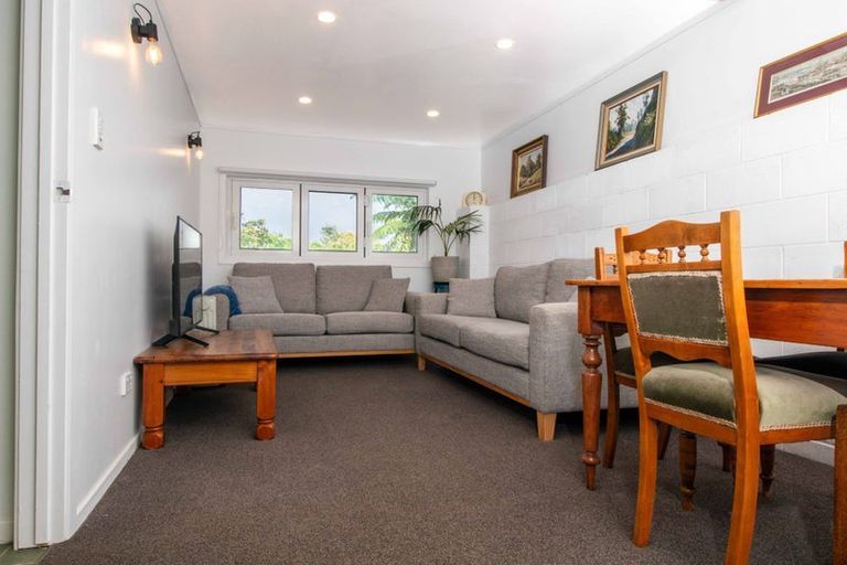 Photo of property in 156 Piha Road, Piha, New Lynn, 0772