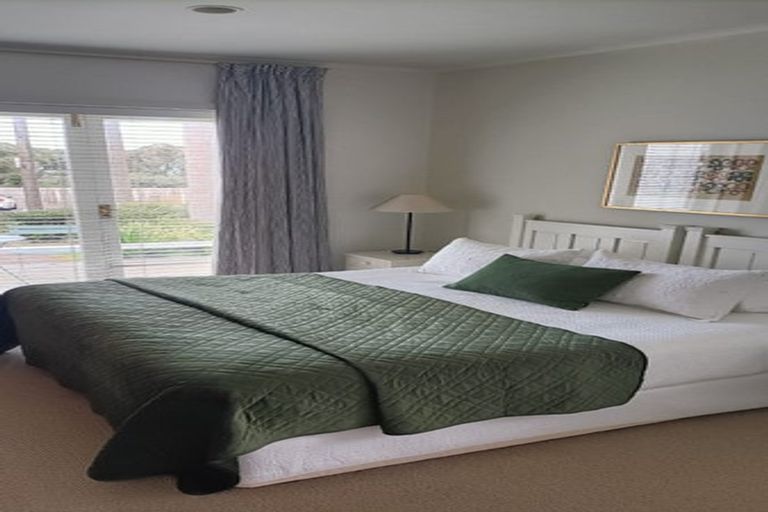 Photo of property in 4 Alison Avenue, Takapuna, Auckland, 0622