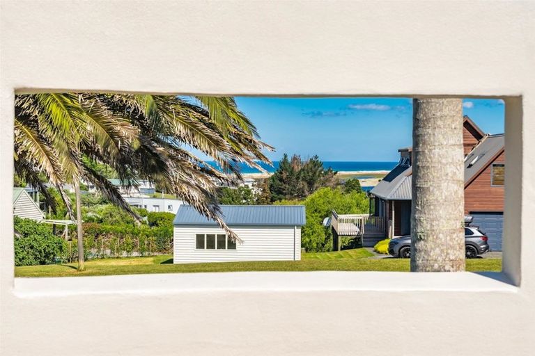 Photo of property in 43 Cullen Street, Mangawhai Heads, Mangawhai, 0505