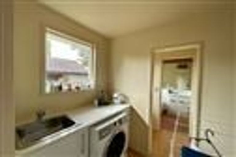 Photo of property in 17b Dalrye Place, Ilam, Christchurch, 8041