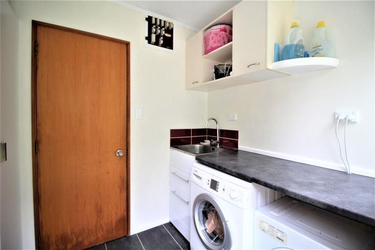 Photo of property in 8 Ngahere Drive, Horahora, Whangarei, 0110