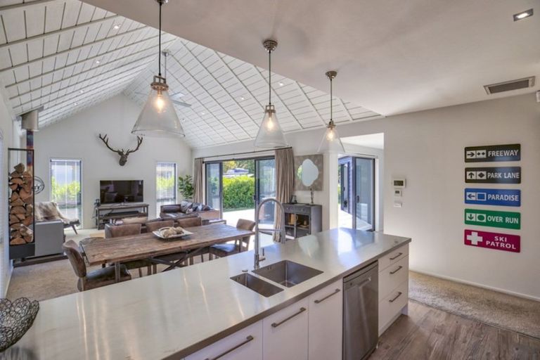 Photo of property in 2a Niger Street, Wanaka, 9305