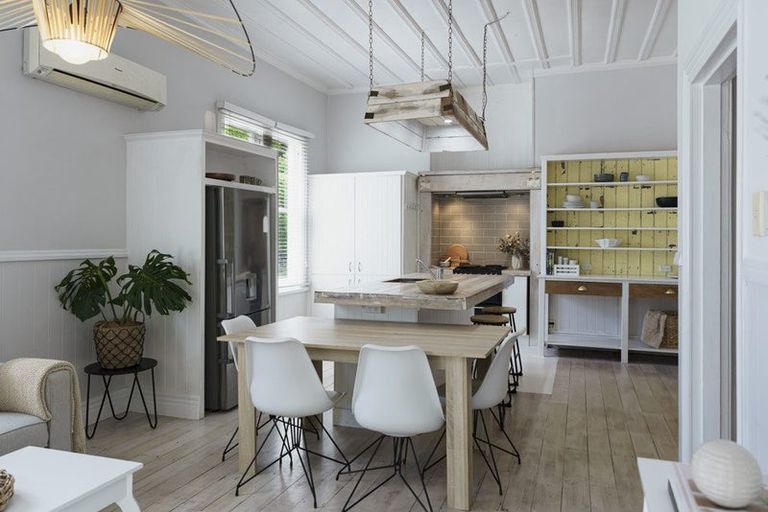 Photo of property in 1 Latham Street, Napier South, Napier, 4110