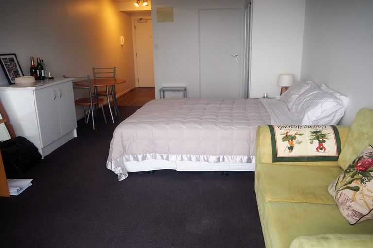 Photo of property in The Statesman Apartments, 104/1 Parliament Street, Auckland Central, Auckland, 1010