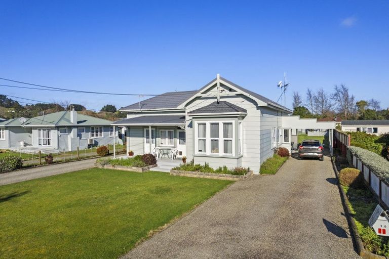 Photo of property in 10 Tiraumea Road, Pahiatua, 4910