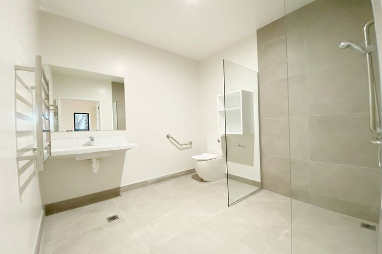 Photo of property in 5 Whakarato Way, Takanini, 2112