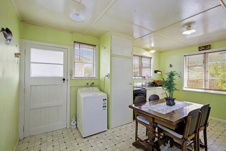 Photo of property in 1/289 Naenae Road, Naenae, Lower Hutt, 5011