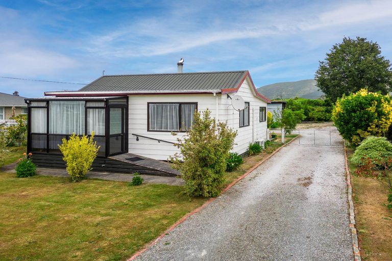 Photo of property in 13 Grace Street, Waimate, 7924