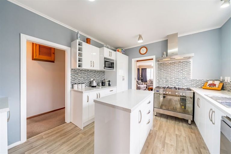 Photo of property in 42 Porutu Street, Fairfield, Lower Hutt, 5011