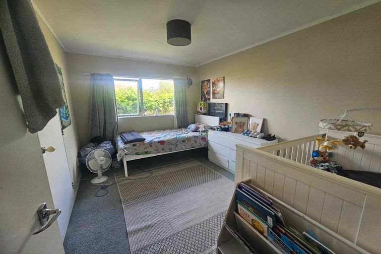 Photo of property in 2/275 Waterloo Road, Waterloo, Lower Hutt, 5011