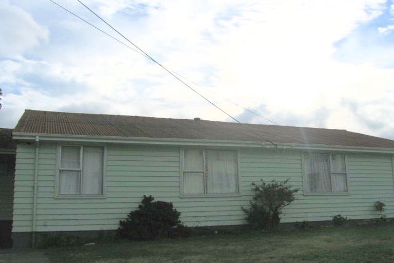 Photo of property in 22 Taiaroa Street, Strathmore Park, Wellington, 6022
