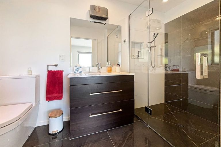 Photo of property in 31 Soleares Avenue, Mount Pleasant, Christchurch, 8081