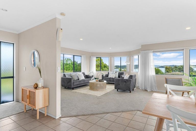Photo of property in 4 Sunset Parade, Parua Bay, Whangarei, 0174