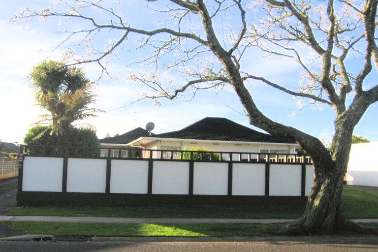 Photo of property in 16 Morrow Avenue, St Andrews, Hamilton, 3200