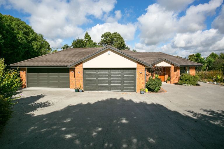 Photo of property in 2 Lake View Drive, Karapiro, Cambridge, 3494