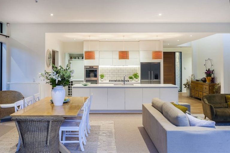 Photo of property in 93 Mays Road, St Albans, Christchurch, 8052