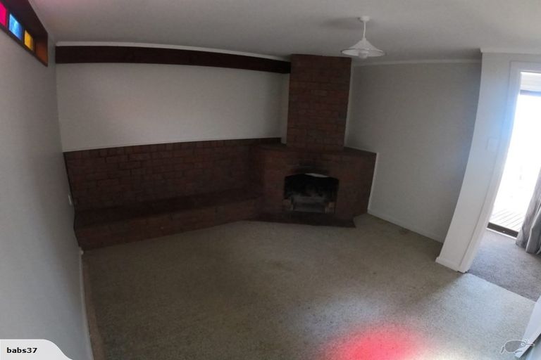 Photo of property in 32 Highbury Road, Highbury, Wellington, 6012