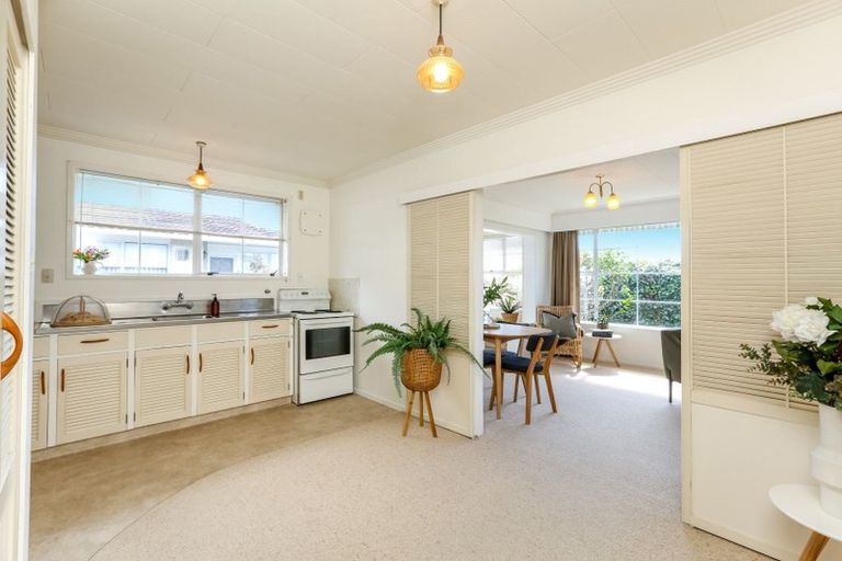 Photo of property in 38b Rimu Street, Strandon, New Plymouth, 4312
