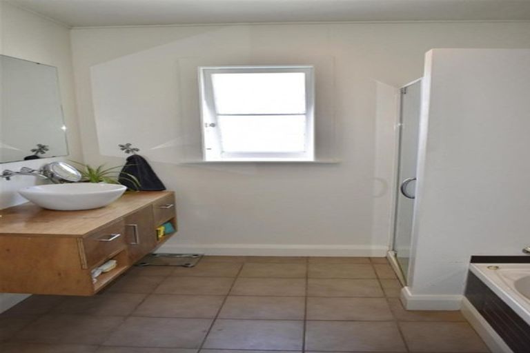 Photo of property in 35a Te Manuao Road, Otaki, 5512