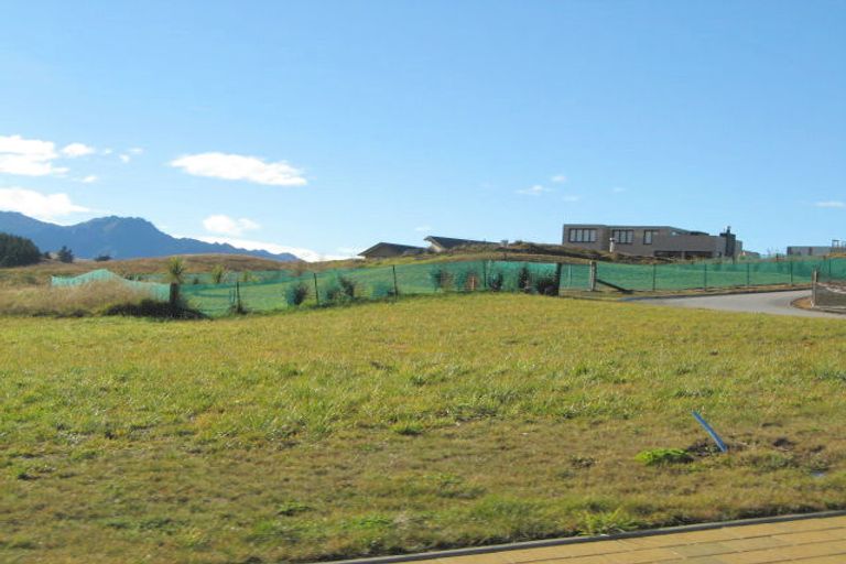 Photo of property in 11 Bovett Place, Wanaka, 9305