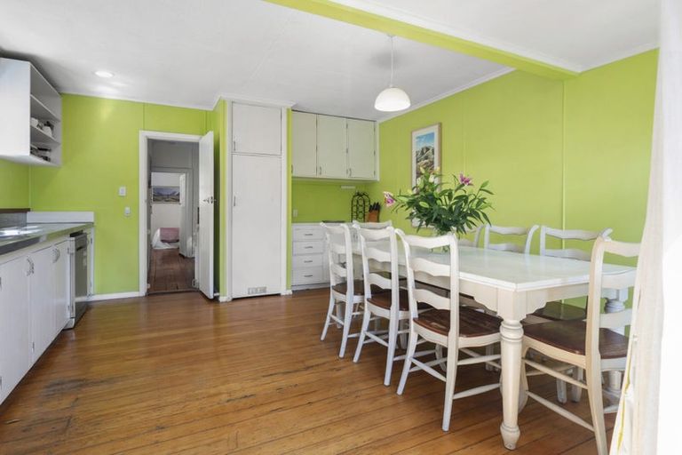 Photo of property in 23 Moir Street, Mount Victoria, Wellington, 6011