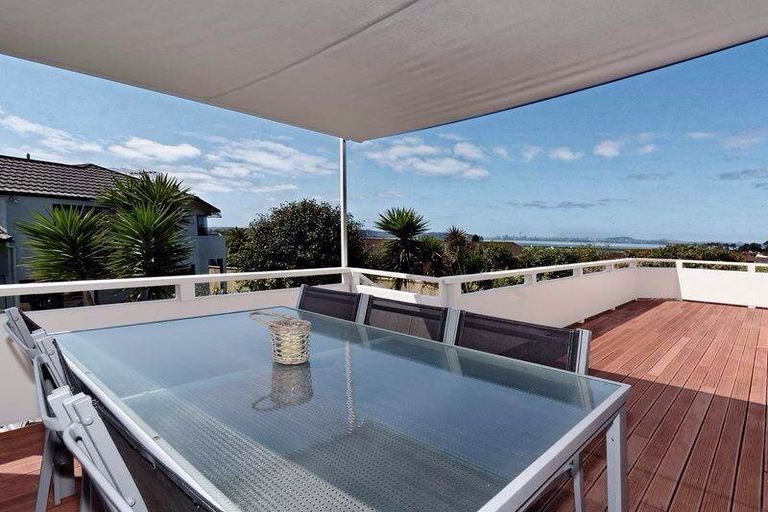 Photo of property in 7 Soling Place, West Harbour, Auckland, 0618