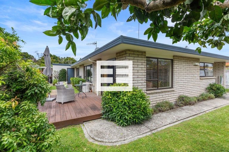 Photo of property in 529a Devonport Road, Tauranga South, Tauranga, 3112